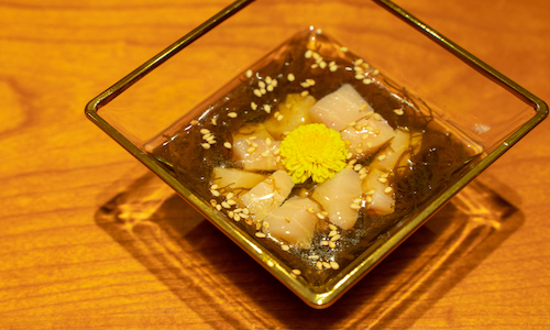 Vinegared "MOZUKU" Seaweed with Marlin